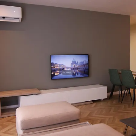 Lägenhet Dobro Center Shkodër