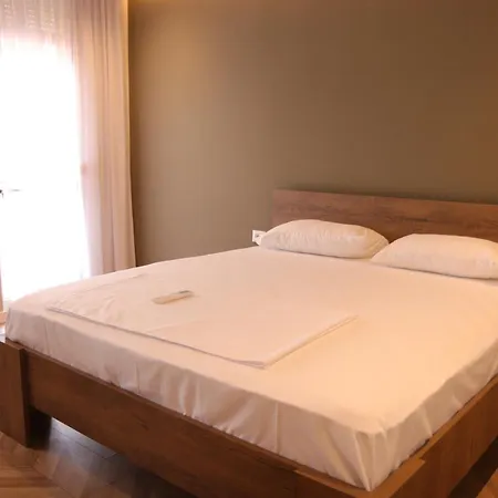 Lägenhet Dobro Center Shkodër