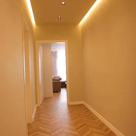 Lägenhet Dobro Center Shkodër